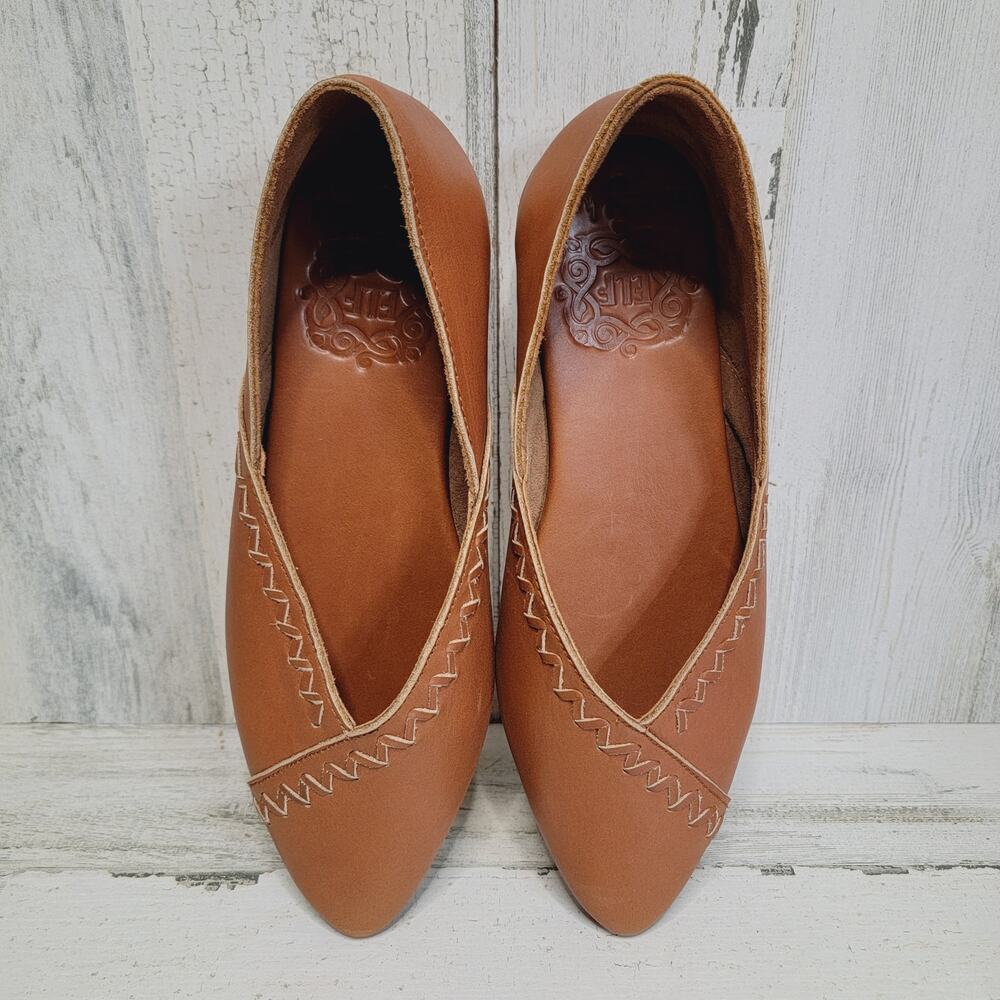 ELF ELLE POINTY TOE LEATHER BALLET FLATS, SIZE 7